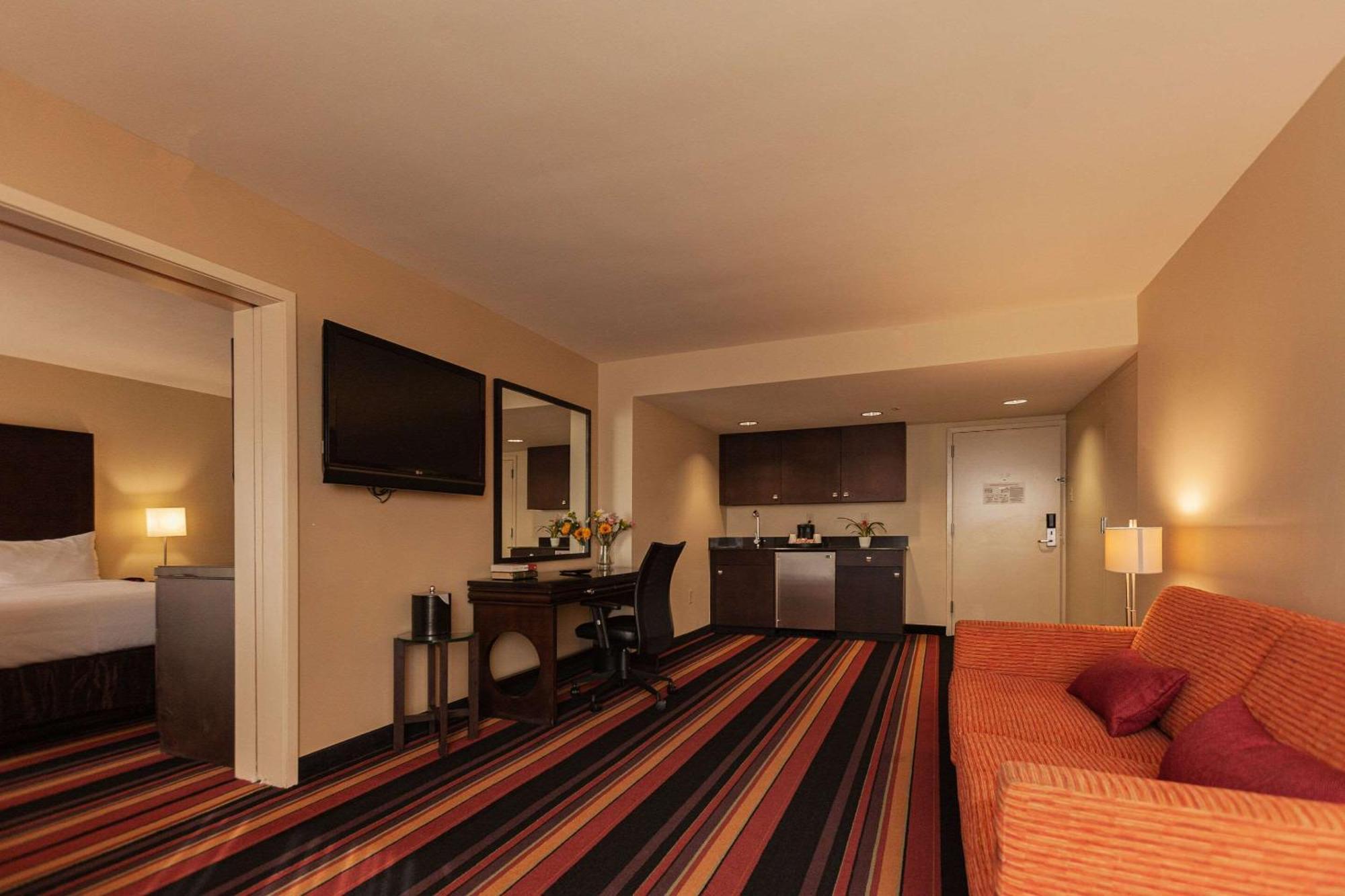 Clarion Hotel New Orleans - Airport & Conference Center Kenner Εξωτερικό φωτογραφία