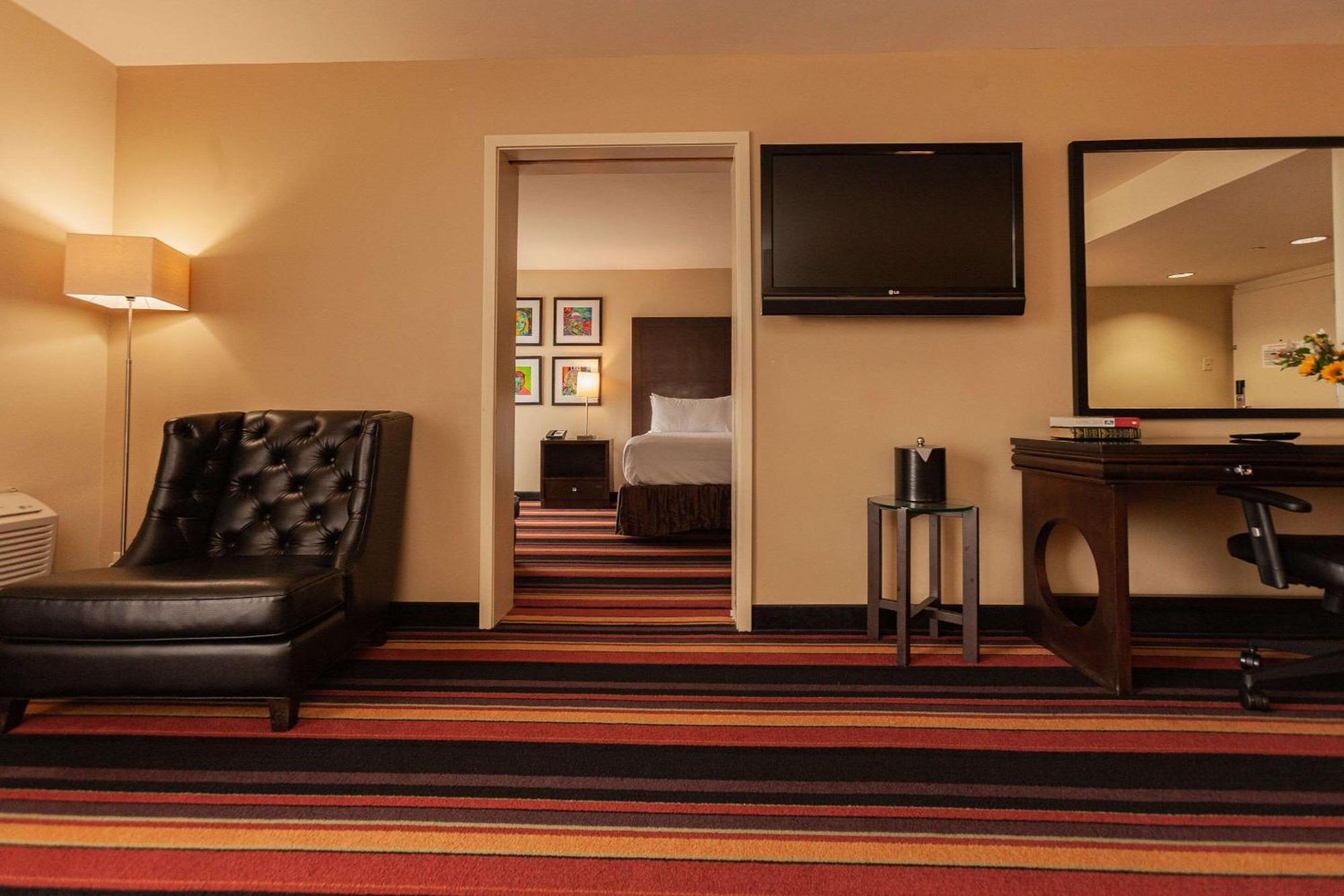 Clarion Hotel New Orleans - Airport & Conference Center Kenner Εξωτερικό φωτογραφία